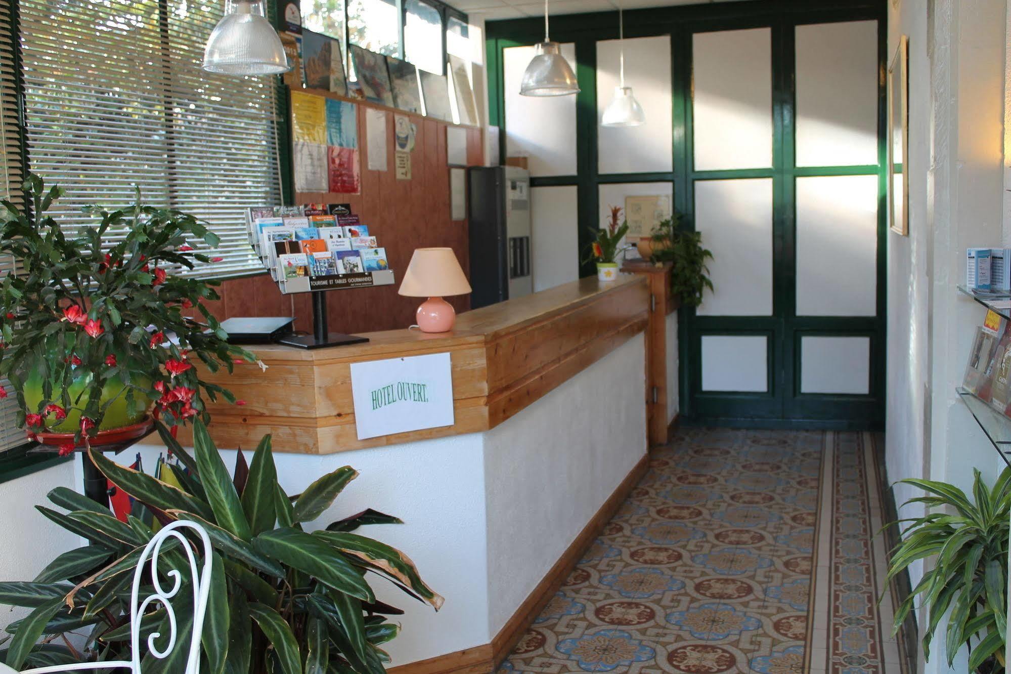 Hotel Montilleul - Villa Primrose Pau Buitenkant foto